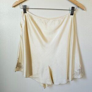 Vintage 30s 40s High Waisted Silk Sleep Tap Shorts Lingerie Lace Trim M Medium